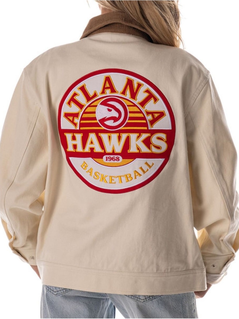 Atlanta Hawks Beige Embroidered Jean Jacket Size Medium